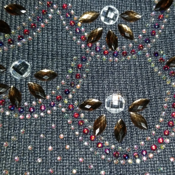 Sweater - Picture 4 of 5